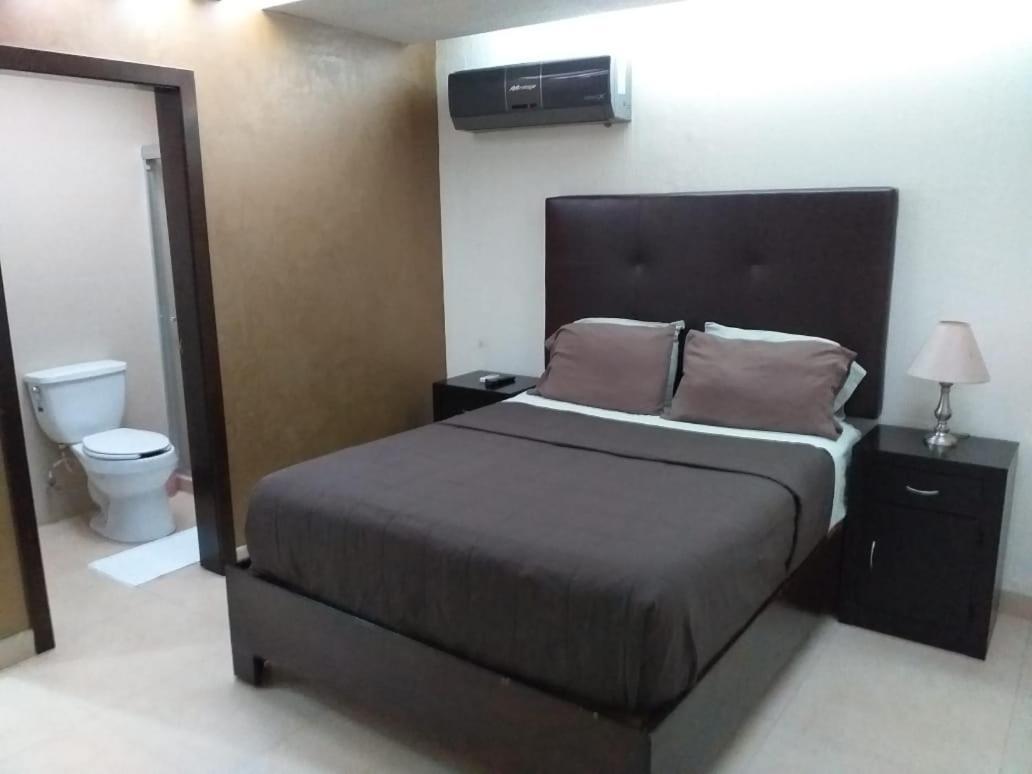 Ciudad Obregón Premier Hotel Suites מראה חיצוני תמונה