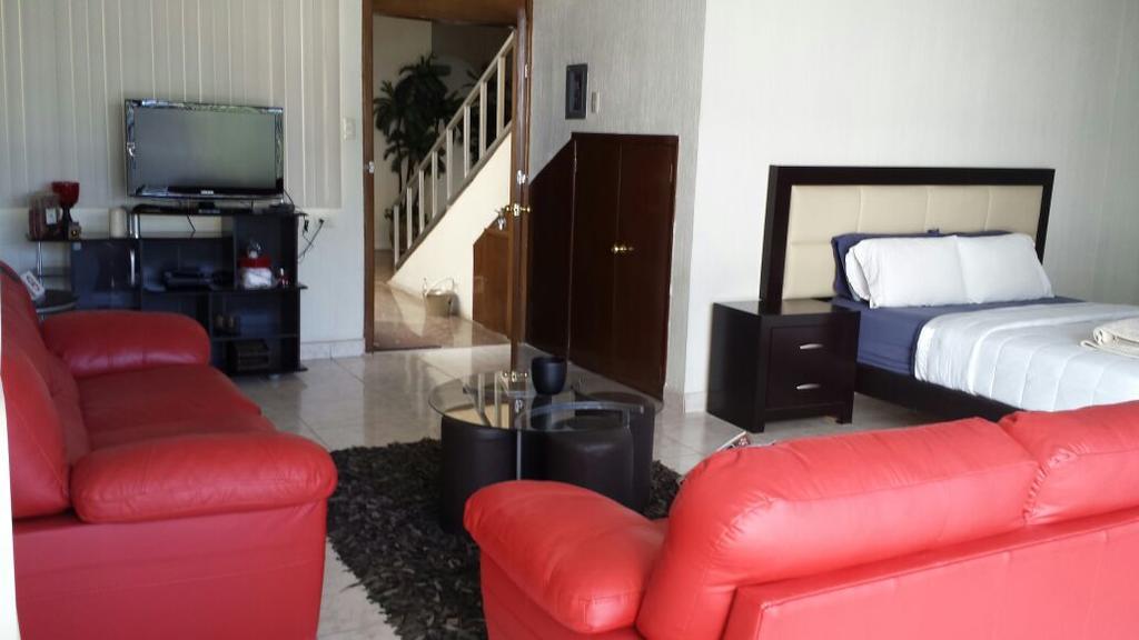 Ciudad Obregón Premier Hotel Suites מראה חיצוני תמונה