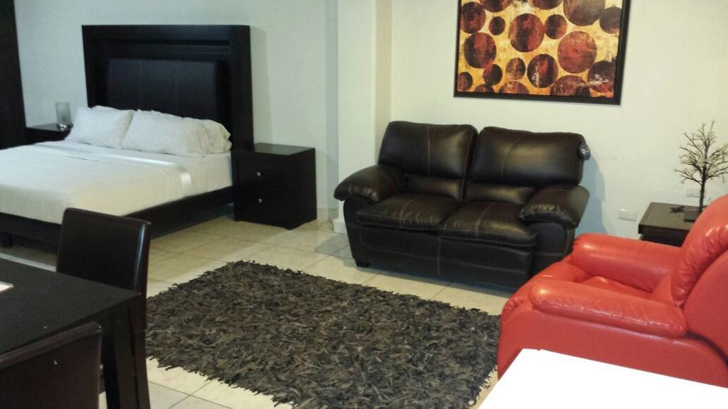 Ciudad Obregón Premier Hotel Suites מראה חיצוני תמונה